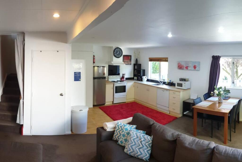 Central Cozy House - 10 Min Walk To Town Queenstown Exterior photo