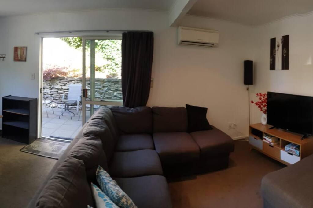Central Cozy House - 10 Min Walk To Town Queenstown Exterior photo